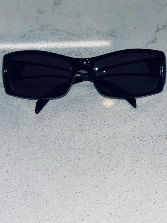 Gucci Accessories - Black Gucci Oversized Rectangle Sunglasses with Cutout GG Temples
